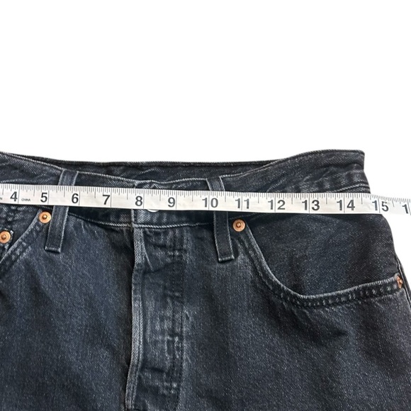 Levi's Womens 501 Original short- Lunar Black- Size 28 - Picture 10 of 12